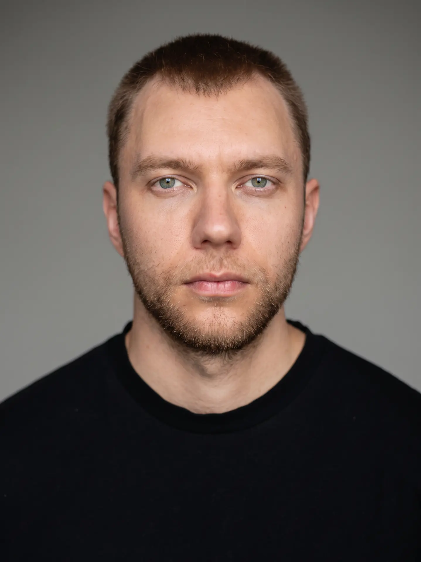 Andrey Pustovalov — Motion Designer / Editor